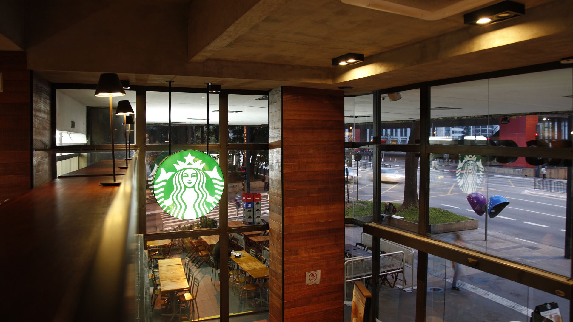 Starbucks 9
